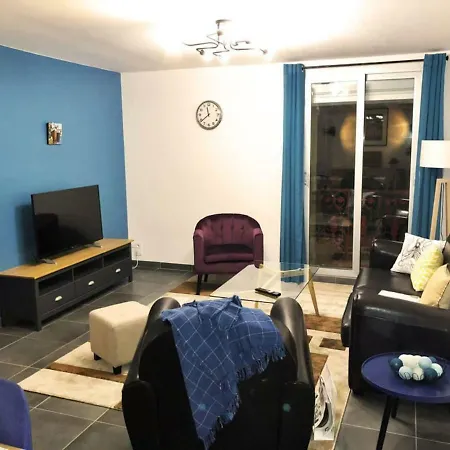 Rare Spacieux P3 Climatise Au Centre De Apartment